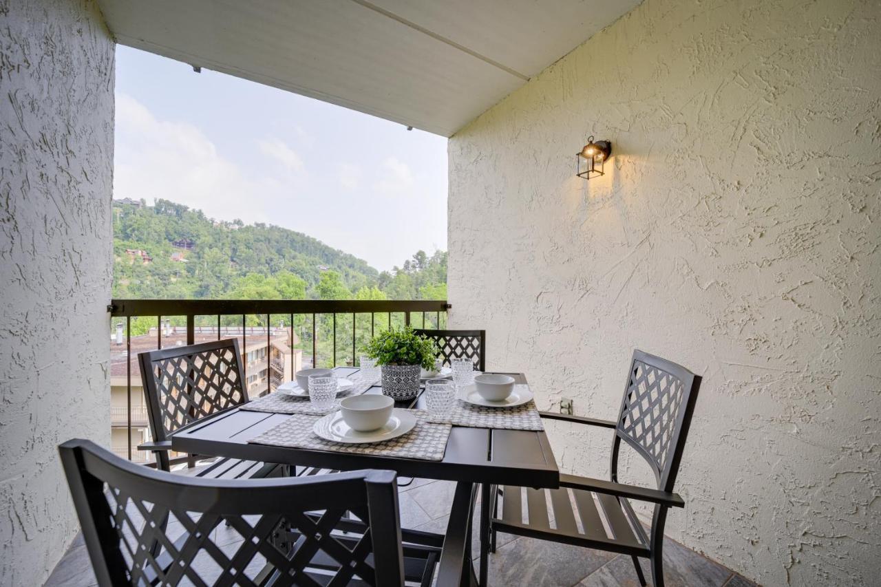 Stylish Gatlinburg Condo With Pool Walk Downtown! Esterno foto
