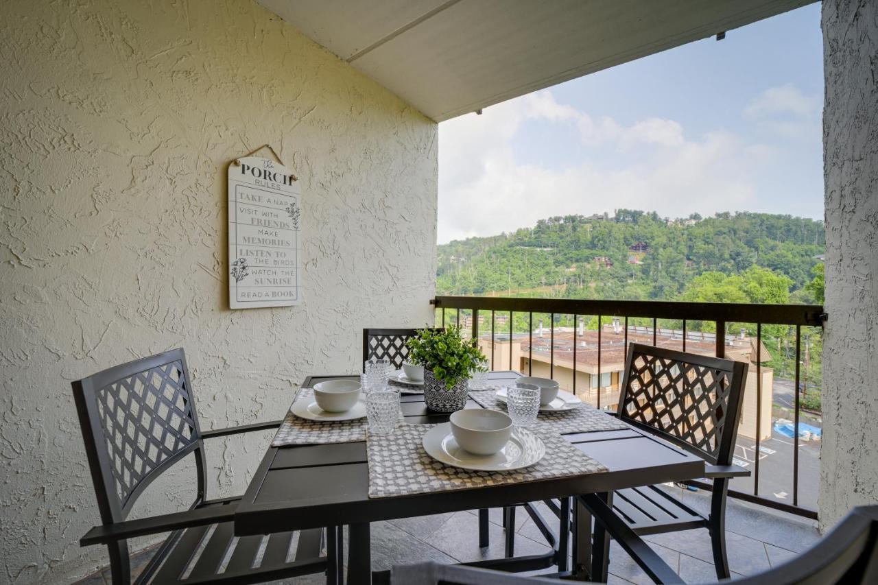Stylish Gatlinburg Condo With Pool Walk Downtown! Esterno foto