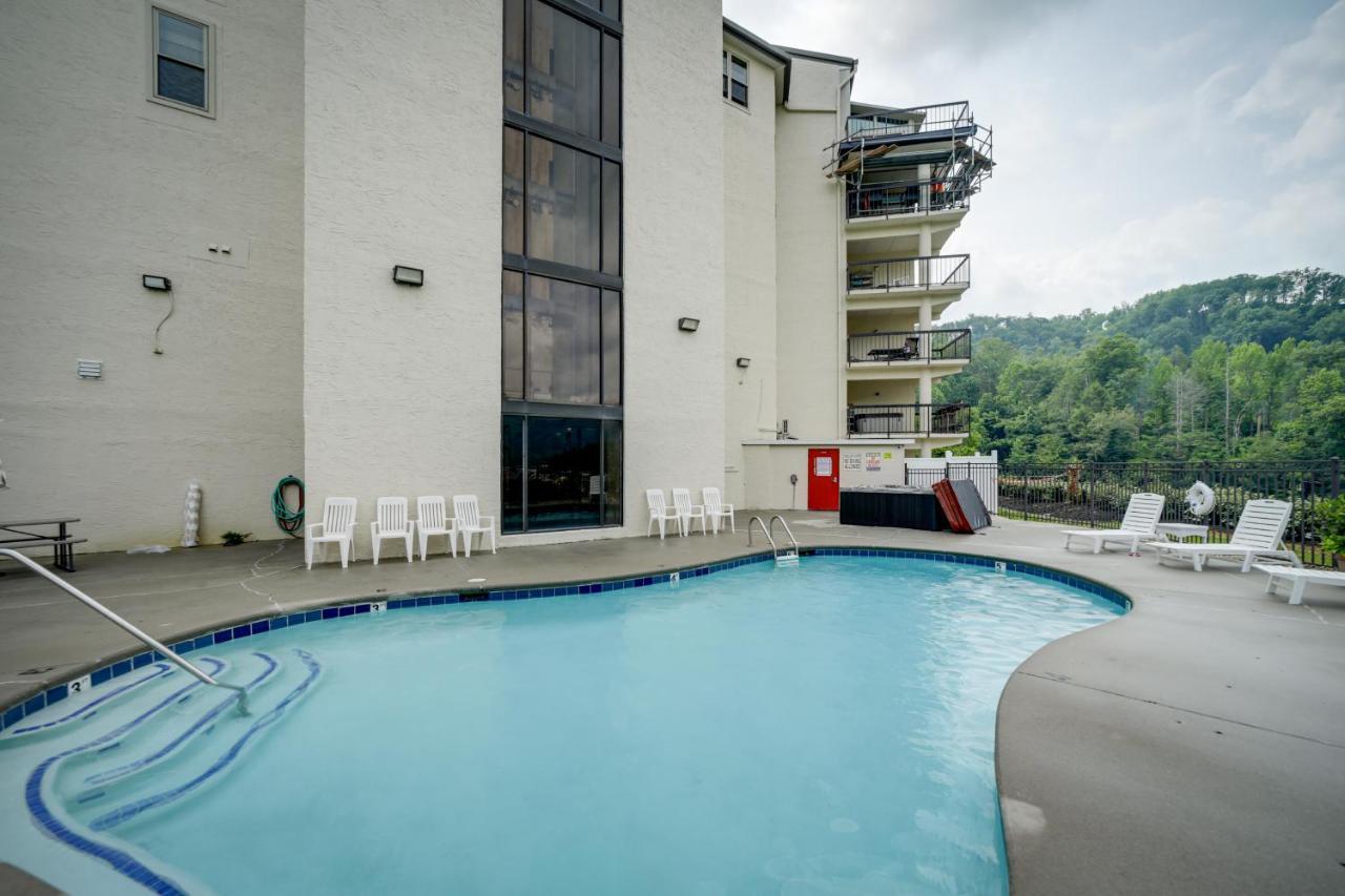 Stylish Gatlinburg Condo With Pool Walk Downtown! Esterno foto